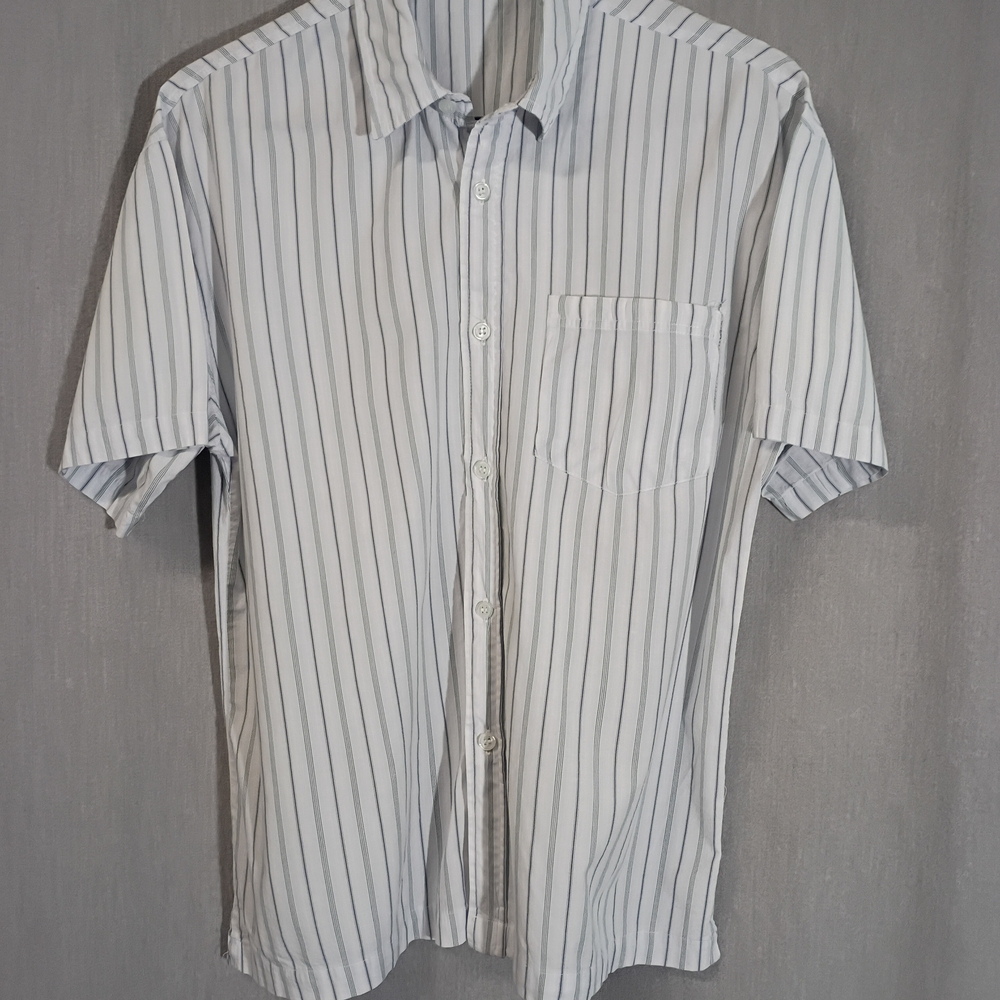 St. Louis Men's Short Sleeve  White, Gray, & Green Striped Casual Shirt Size L